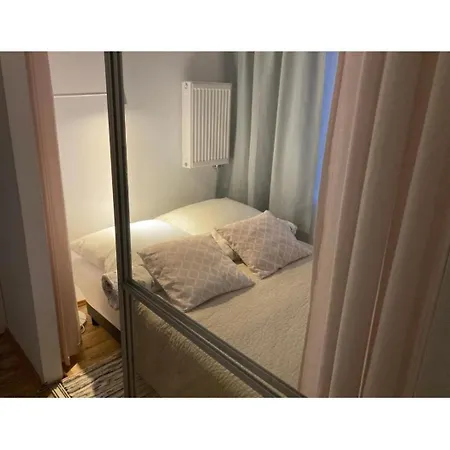 Domek Przy Bocznej Apartman